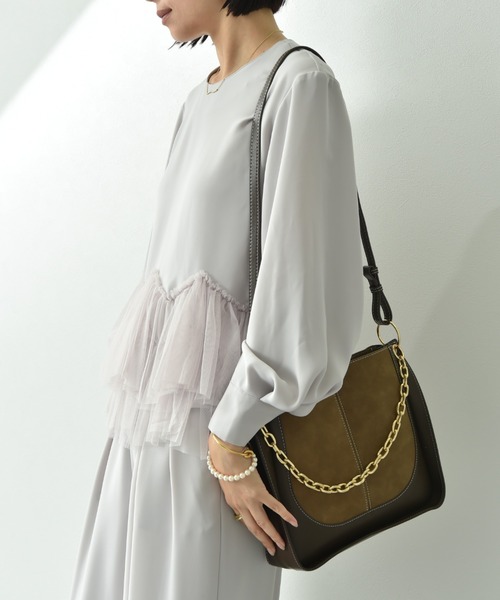 INTERPLANET（インタープラネット）の「チェーン付スエード２ＷＡＹＢＡＧ（ショルダーバッグ・レディース・ブラック/チョコ・フリー）」の15枚目の写真