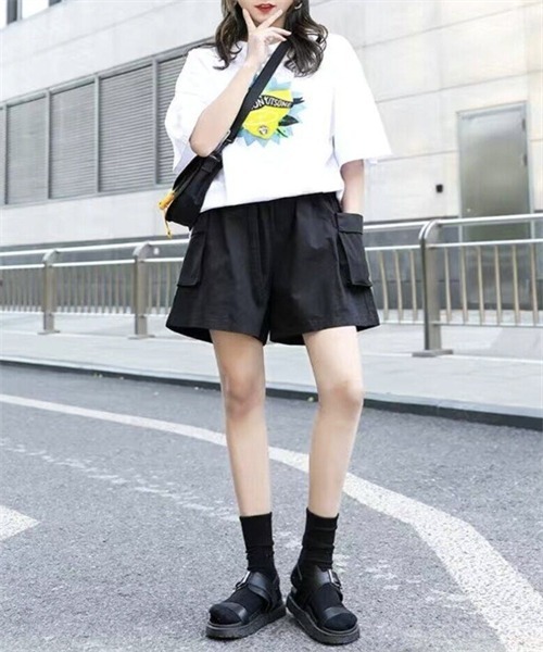 FREE STYLISTS(フリー スタイリスト)の「ショットカーゴショーツ(カーゴパンツ・レディース・ブラック/グレー・S/2XL/M/XL/L)」の4枚目の写真