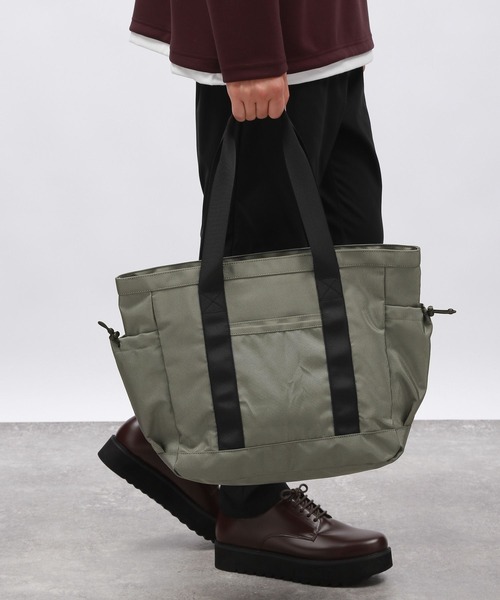 LAKOLE（ラコレ）の「ポリエステルビッグトートバッグ / 141814（トートバッグ・メンズ・ブラック/グレー・FREE）」の9枚目の写真