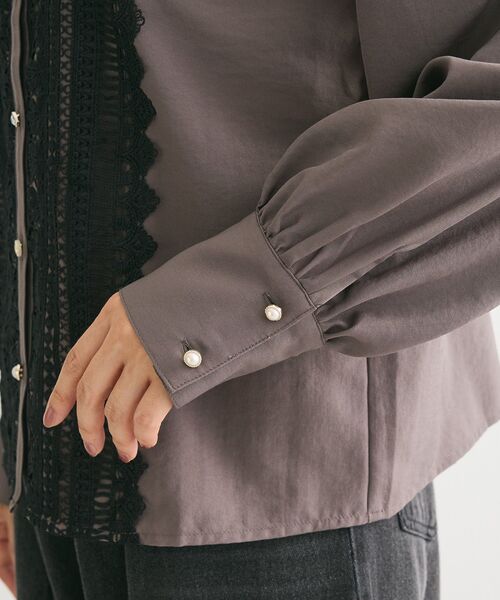 ELENCARE DUE（エレンカーレデュエ）の「・ELENCARE　DUE　フロントレースブラウス（シャツ/ブラウス・レディース・チャコールグレー/ブラック/オフホワイト・FREE）」の20枚目の写真