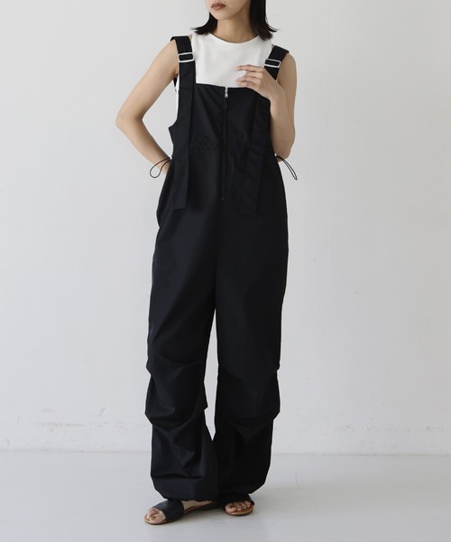 hellam（へラム）の「ナイロンサイドタックオールインワン（つなぎ/オールインワン・レディース・チャコール/アイボリー/ブラック・FREE）」の8枚目の写真