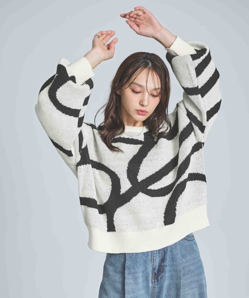 INGNI（イング）の「ショート丈ライン柄ニット（ニット/セーター・レディース・ホワイト×ブラック/ブラック×ホワイト/グレー系その他3/グレー×ホワイト・M）」の5枚目の写真