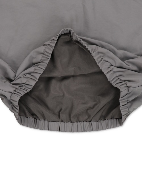 MLB（メジャーリーグベースボール）の「【MLB/メジャーリーグベースボール】ナイロンVネックプルオーバートップス（スウェット・レディース・オフホワイト/グレー/ブラック/ブラウン/ネイビー・ONESIZE）」の9枚目の写真