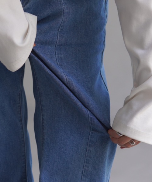 HUG.U(ハグユー)の「大人のフレアデニムパンツ(デニムパンツ・レディース・ブルー系/インディゴブルー/ブラック・L/M)」の14枚目の写真