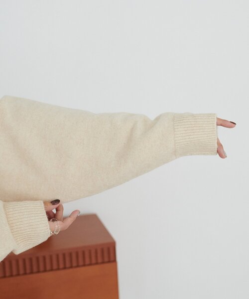 DISCOAT（ディスコート）の「【WEB限定】スキッパーニット《ユニセックス》（ニット/セーター・レディース・レッド/ブラック/アイボリー・FREE）」の8枚目の写真