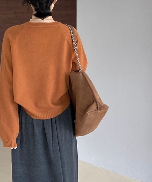 プレート付きヘンリーネックラグランニット（ニット/セーター）｜Alum'（アルム）