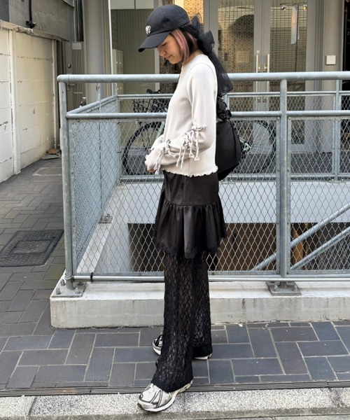 Candy Stripper(キャンディストリッパー)の「SATIN GATHER SKIRT LAYERED パンツ(その他パンツ・レディース・ピンク/ブラック/ライトブルー・FREE)」の13枚目の写真