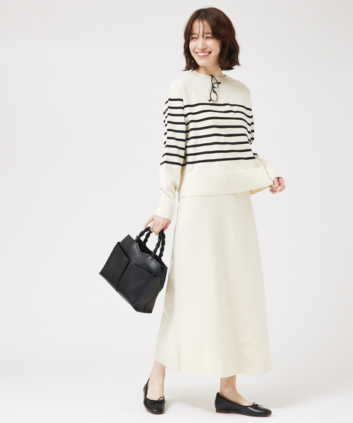 abahouse mavie(アバハウスマヴィ)の「【セットアップ対応】ボーダーニットプルオーバー(ニット/セーター・レディース・ホワイト/ネイビー・フリー)」の4枚目の写真