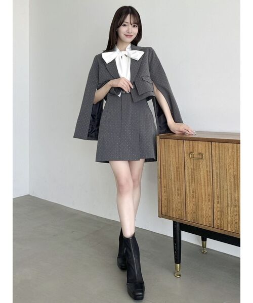 dazzlin（ダズリン）の「【セットアップ対応】レイヤーハイウエストミニスカート（スカート・レディース・チャコールグレー/アイボリー/その他1・SMALL/MEDIUM）」の4枚目の写真