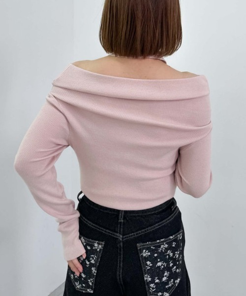 archives（アルシーヴ）の「チョーカータックドレープオフショルニット（ニット/セーター・レディース・ピンク/グレー/ブラック/アイボリー・MEDIUM）」の5枚目の写真