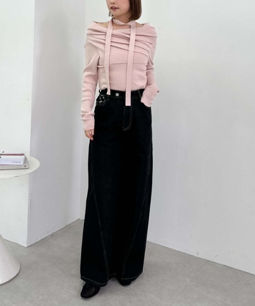 archives（アルシーヴ）の「チョーカータックドレープオフショルニット（ニット/セーター・レディース・ピンク/グレー/ブラック/アイボリー・MEDIUM）」の6枚目の写真