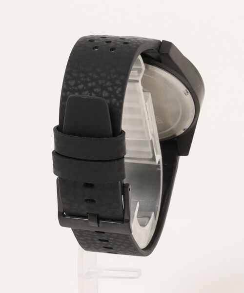 ARMANI EXCHANGE（アルマーニエクスチェンジ）の「AX2865（アナログ腕時計）」 - WEAR