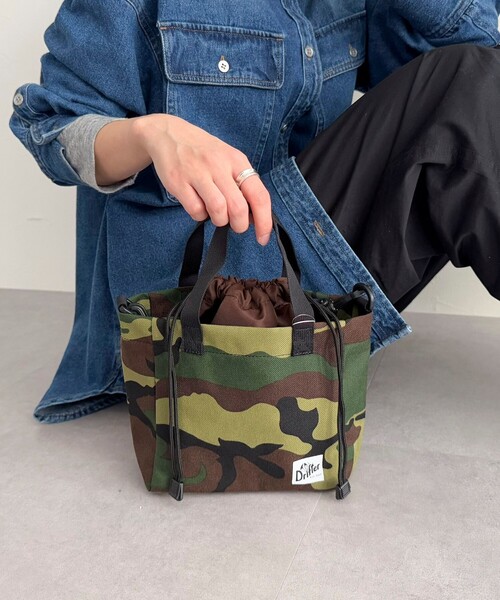 fredy emue（フレディエミュ）の「【Drifter/ドリフター】キューブ巾着トートバッグ（TOLEDO）（ショルダーバッグ・レディース・ブラック/ベージュ/グリーン系その他3/ブルー系その他7/パープル系その他3・FREE）」の4枚目の写真