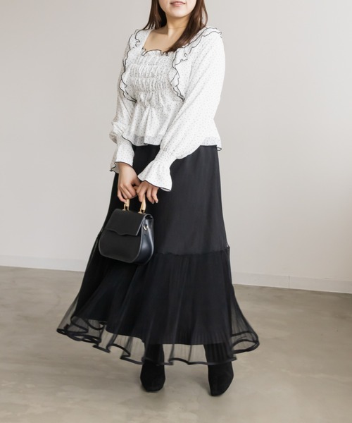 CLETTE(クレット)の「裾ウェーブチュールスカート(スカート・レディース・チャコールグレー/ブラック/アイボリー・4L/3L/LL)」の6枚目の写真