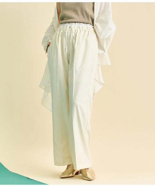 Settimissimo（セッティミッシモ）の「ダブルウエスト ピンストライプ スラックス パンツ（スラックス・レディース・ダークグレー/アイボリー・FREE）」の2枚目の写真