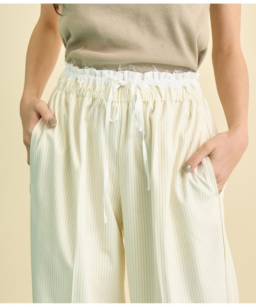 Settimissimo（セッティミッシモ）の「ダブルウエスト ピンストライプ スラックス パンツ（スラックス・レディース・ダークグレー/アイボリー・FREE）」の5枚目の写真