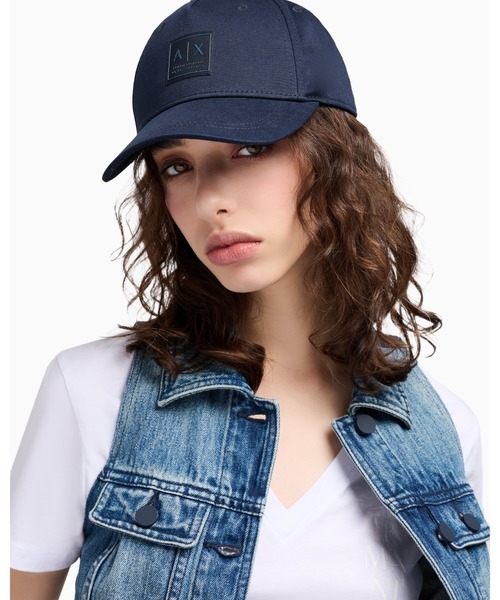 ARMANI EXCHANGE(アルマーニエクスチェンジ)の「【A|X アルマーニ エクスチェンジ】<ZOZO限定>BE AXロゴ キャップ(キャップ・レディース・ネイビー・FREE)」の2枚目の写真