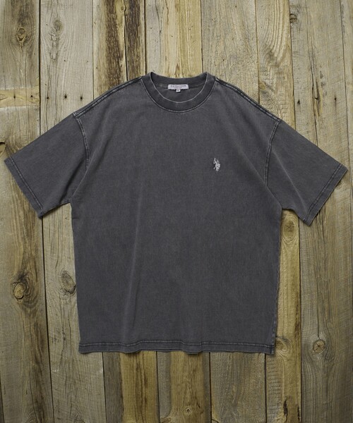 U.S. POLO ASSN.（ユーエスポロアッスン）の「U.S. POLO ASSN./ユーエスポロアッスン 別注 ワンポイント刺繍ロゴピグメントTシャツ(限定展開)(UNISEX)（Tシャツ/カットソー・メンズ・ブラック/グレー/ブラウン/ベージュ・SMALL/MEDIUM/LARGE）」の22枚目の写真