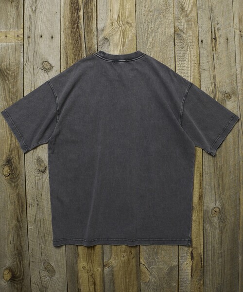 U.S. POLO ASSN.（ユーエスポロアッスン）の「U.S. POLO ASSN./ユーエスポロアッスン 別注 ワンポイント刺繍ロゴピグメントTシャツ(限定展開)(UNISEX)（Tシャツ/カットソー・メンズ・ブラック/グレー/ブラウン/ベージュ・SMALL/MEDIUM/LARGE）」の21枚目の写真