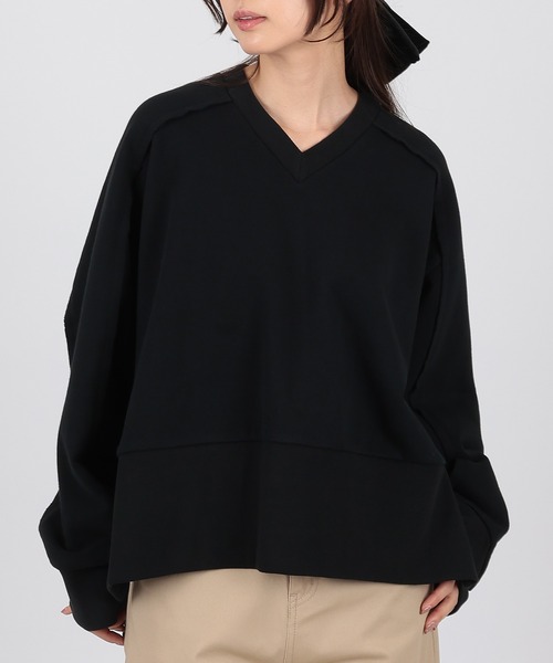 SUWDEE(スーディー)の「v neck oversize sweat pullover(スウェット・レディース・ブラック・FREE)」の5枚目の写真