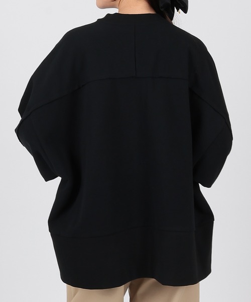 SUWDEE(スーディー)の「v neck oversize sweat pullover(スウェット・レディース・ブラック・FREE)」の7枚目の写真