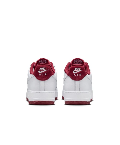 NIKE(ナイキ)の「AIR FORCE 1 '07 LV8(スニーカー・メンズ・ホワイト系その他・26.0cm/26.5cm/27.0cm/27.5cm/28.0cm/24.0cm/24.5cm/28.5cm/29.0cm/25.0cm)」の5枚目の写真