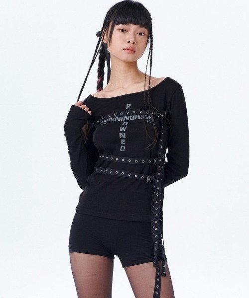 runningHIGH(ランニングハイ)の「A'GEM/9 × .kom 『runningHIGH/ランニングハイ』 BELTED SLIM L/S TEE/ベルトスリム長袖カットソー(Tシャツ/カットソー・レディース・ホワイト/ブラック・FREE)」の9枚目の写真