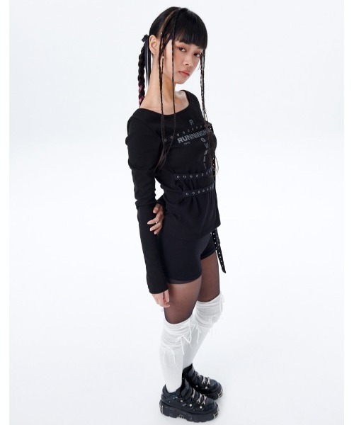 runningHIGH(ランニングハイ)の「A'GEM/9 × .kom 『runningHIGH/ランニングハイ』 BELTED SLIM L/S TEE/ベルトスリム長袖カットソー(Tシャツ/カットソー・レディース・ホワイト/ブラック・FREE)」の6枚目の写真