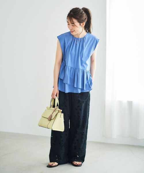 le.coeur blanc（ルクールブラン）の「ペプラムフリルノースリーブTEE（Tシャツ/カットソー・レディース・オフホワイト/ブルー/ダークグレー・38）」の9枚目の写真