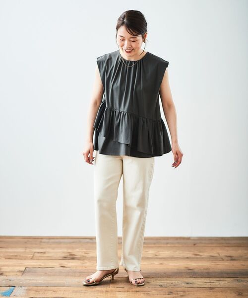 le.coeur blanc（ルクールブラン）の「ペプラムフリルノースリーブTEE（Tシャツ/カットソー・レディース・オフホワイト/ブルー/ダークグレー・38）」の19枚目の写真