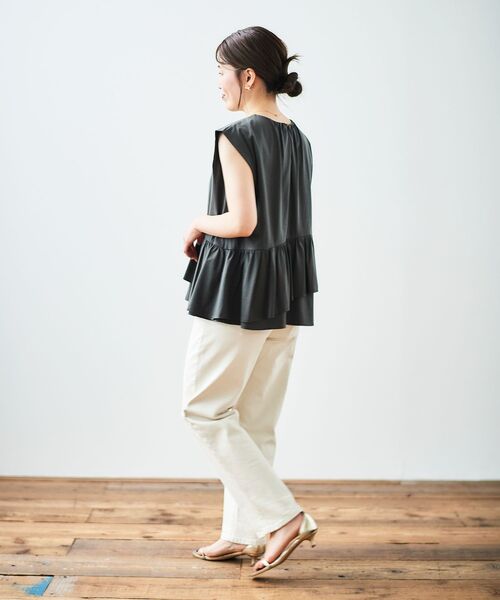 le.coeur blanc（ルクールブラン）の「ペプラムフリルノースリーブTEE（Tシャツ/カットソー・レディース・オフホワイト/ブルー/ダークグレー・38）」の20枚目の写真