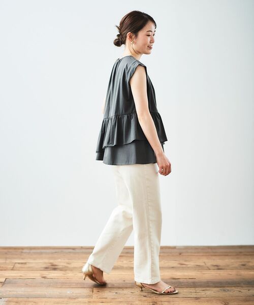 le.coeur blanc（ルクールブラン）の「ペプラムフリルノースリーブTEE（Tシャツ/カットソー・レディース・オフホワイト/ブルー/ダークグレー・38）」の22枚目の写真