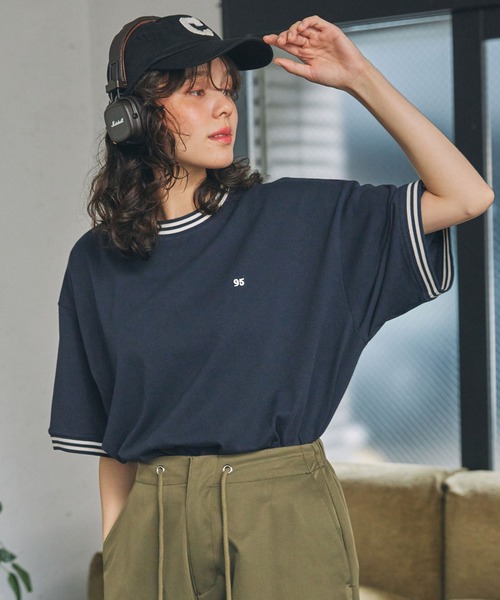 MONO-MART LADY'S(モノマートレディース)の「ナンバリング刺繍 リブライン オーバーサイズ半袖Tシャツ(Tシャツ/カットソー・レディース・ネイビー/アイボリー/ブラック/オフホワイト・FREE)」の19枚目の写真