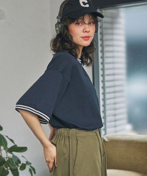 MONO-MART LADY'S(モノマートレディース)の「ナンバリング刺繍 リブライン オーバーサイズ半袖Tシャツ(Tシャツ/カットソー・レディース・ネイビー/アイボリー/ブラック/オフホワイト・FREE)」の22枚目の写真