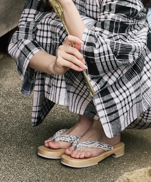 CELEN（セレン）の「【浴衣小物】選べる12タイプ レース鼻緒 レディース下駄 単品（和装小物・レディース・A/H/J/C/D/E/F/K/L/B/G/I・FREE）」の4枚目の写真