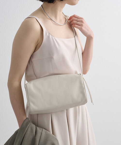 Omekashi(オメカシ)の「レザーワンハンドルBAG(トートバッグ・レディース・ブラック/オフホワイト/ブラウン・ONE SIZE)」の8枚目の写真