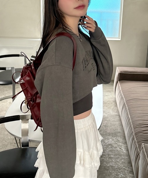 VQ（ブイキュー）の「USED manufacturing Layered cropped Long sleeve T-shirt / 【ヴィンテージ加工】 レイヤード クロップド ロンT / インナーのタンクトップもセットです。（Tシャツ/カットソー・レディース・ライトグレー/ダークグレー・FREE）」の14枚目の写真