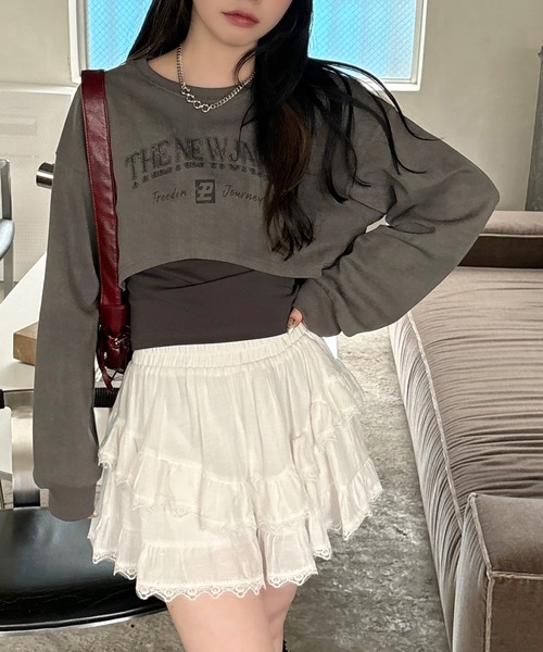 VQ（ブイキュー）の「USED manufacturing Layered cropped Long sleeve T-shirt / 【ヴィンテージ加工】 レイヤード クロップド ロンT / インナーのタンクトップもセットです。（Tシャツ/カットソー・レディース・ライトグレー/ダークグレー・FREE）」の13枚目の写真