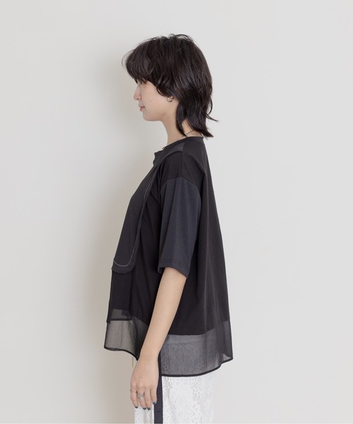 Eimee Law(エイミーロウ)の「布帛レイヤード デザインカットソートップス(Tシャツ/カットソー・レディース・ブラック/オフホワイト/ネイビー・FREE)」の13枚目の写真