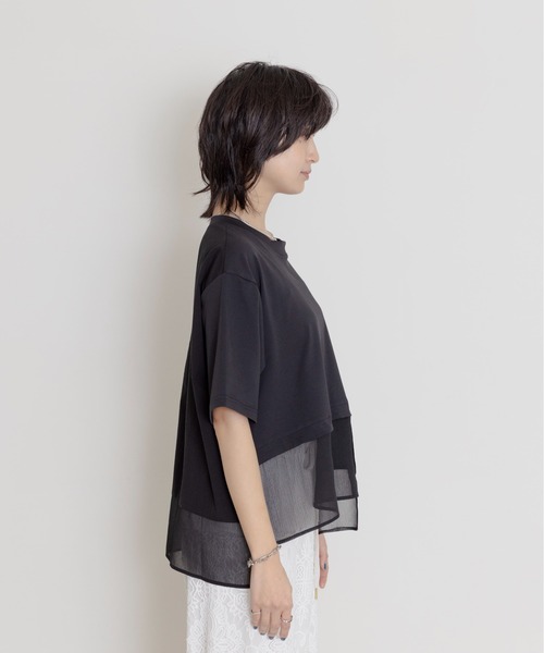 Eimee Law(エイミーロウ)の「布帛レイヤード デザインカットソートップス(Tシャツ/カットソー・レディース・ブラック/オフホワイト/ネイビー・FREE)」の15枚目の写真