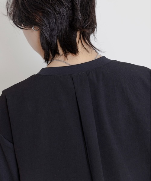 Eimee Law(エイミーロウ)の「布帛レイヤード デザインカットソートップス(Tシャツ/カットソー・レディース・ブラック/オフホワイト/ネイビー・FREE)」の20枚目の写真