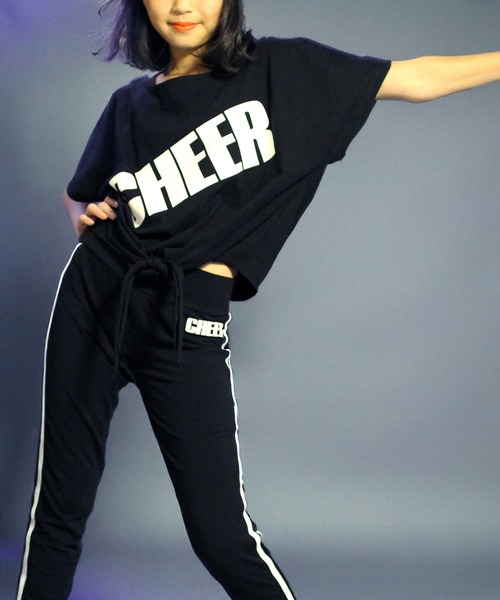 CHEER（チアー）の「ロゴプリント前結び肩あきトップス（Tシャツ/カットソー・レディース・ホワイト/ブラック・M/S）」の5枚目の写真