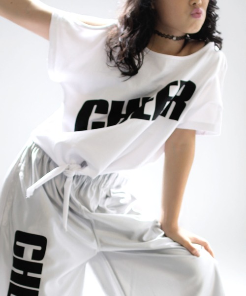 CHEER（チアー）の「ロゴプリント前結び肩あきトップス（Tシャツ/カットソー・レディース・ホワイト/ブラック・M/S）」の11枚目の写真