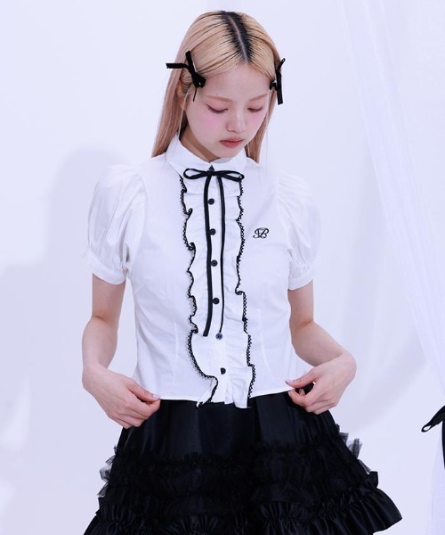 FickleBebe（フィクルベベ）の「レースボリュームフリルブラウス（シャツ/ブラウス・レディース・サックスブルー/ブラック/ホワイト・0/1）」の2枚目の写真