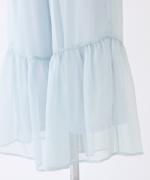 one after another NICE CLAUP（ワンアフターアナザーナイスクラップ）の「【Fluffy Romance collection】フリルロンパース（その他パンツ・レディース・サックスブルー/ブラック/オフホワイト・FREE）」の9枚目の写真