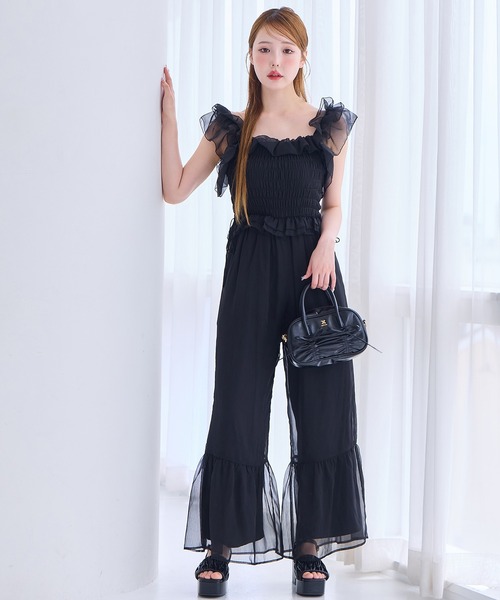 one after another NICE CLAUP（ワンアフターアナザーナイスクラップ）の「【Fluffy Romance collection】フリルロンパース（その他パンツ・レディース・サックスブルー/ブラック/オフホワイト・FREE）」の21枚目の写真