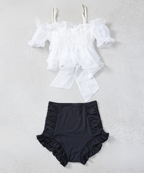 CELEN（セレン）の「【swimwear/体型カバー】チュールフレアビキニ オフショルダートップス・パンツ 2点セット（水着・レディース・ホワイト×ブラック/ブルーグレー/ピンクベージュ・FREE）」の21枚目の写真