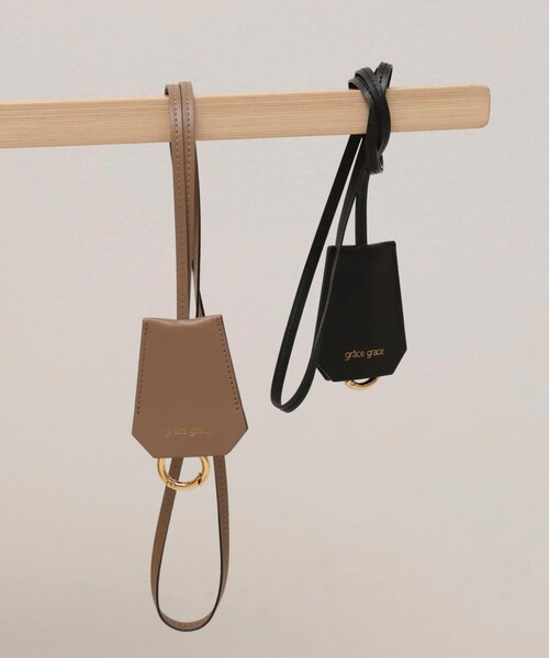 grace grace （グラスグラス）の「【grace grace/グラスグラス】レザークロシェット（チャーム・レディース・ブラック/ベージュ・FREE）」の9枚目の写真