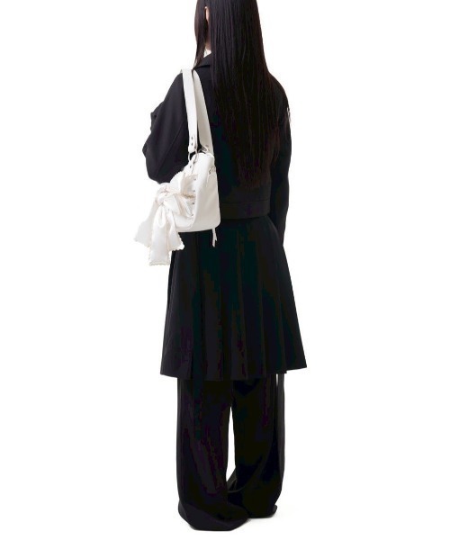 IUGAMAKARAS イウガマカラス ショルダーバッグ merry jenny IUGAMAKARAS（イウガマカラス）の「【IUGAMAKARAS】Studded