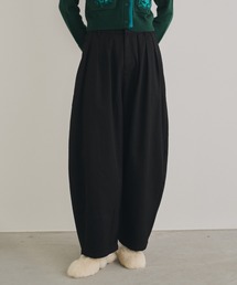 Unitage（ユニテージ）の「タックコクーンパンツ（スラックス）」